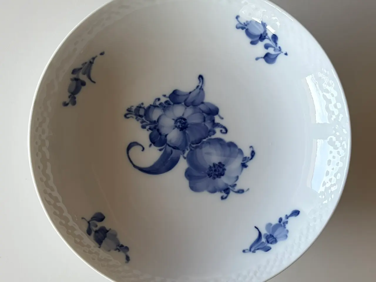 Billede 3 - Royal Copenhagen, blå blomst flettet, fad 10/8062
