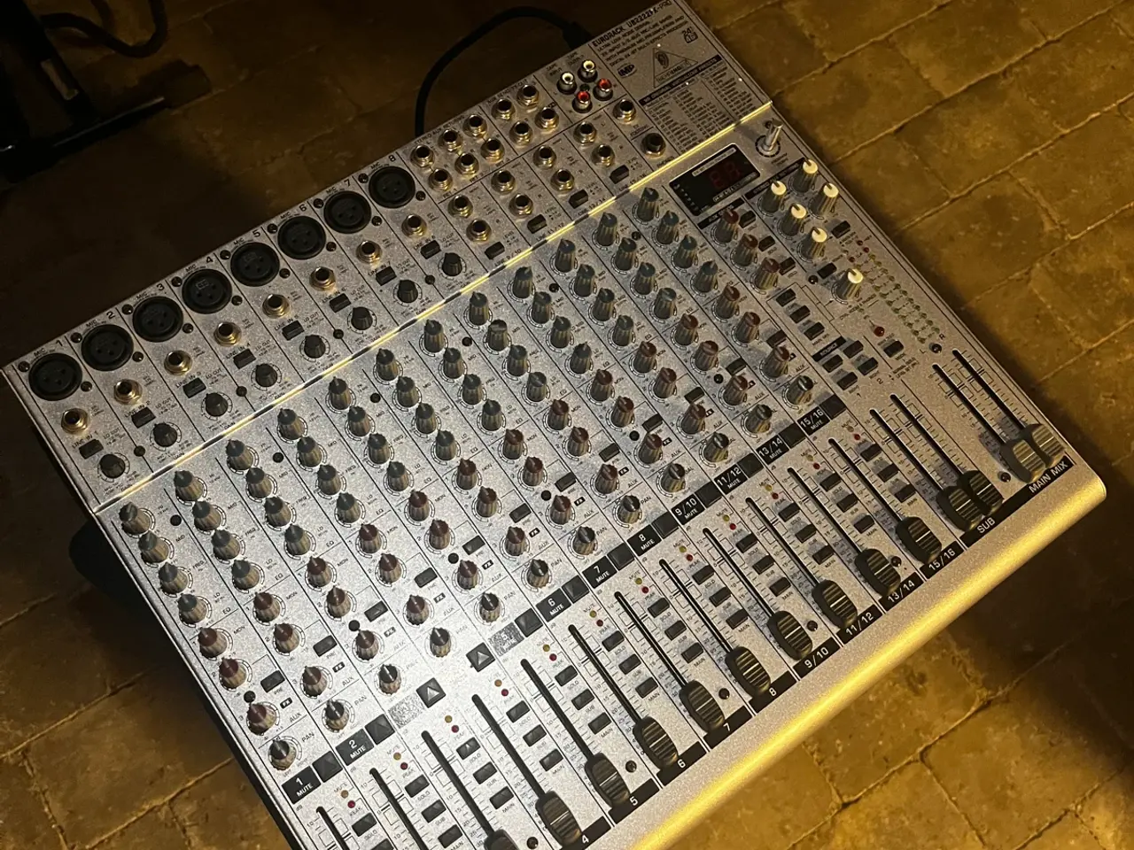 Billede 7 - Pa system. Wharfedale, behringer, t-amp e-800