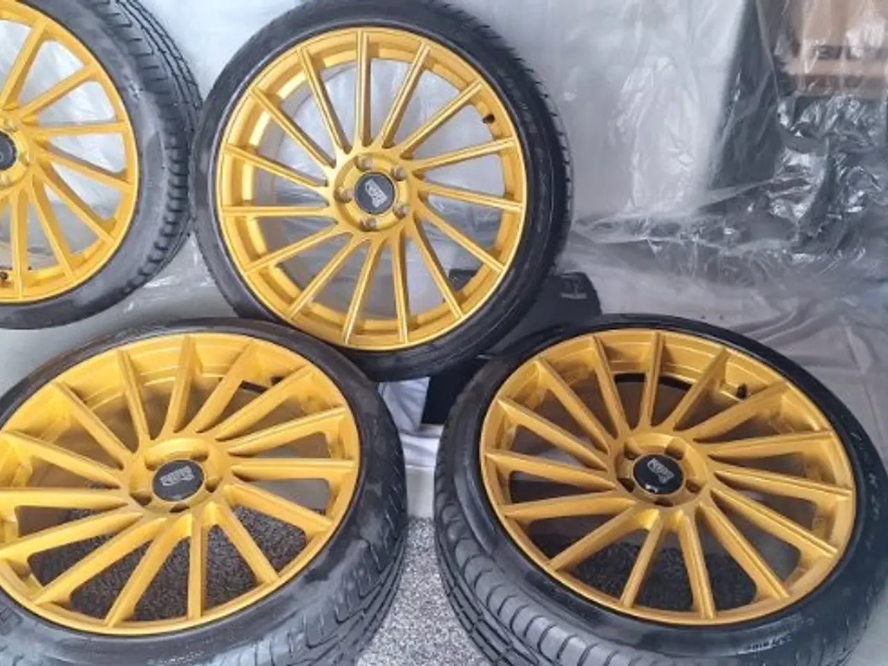 Billede 1 - Audi fælge nyrenoveret gold metallic