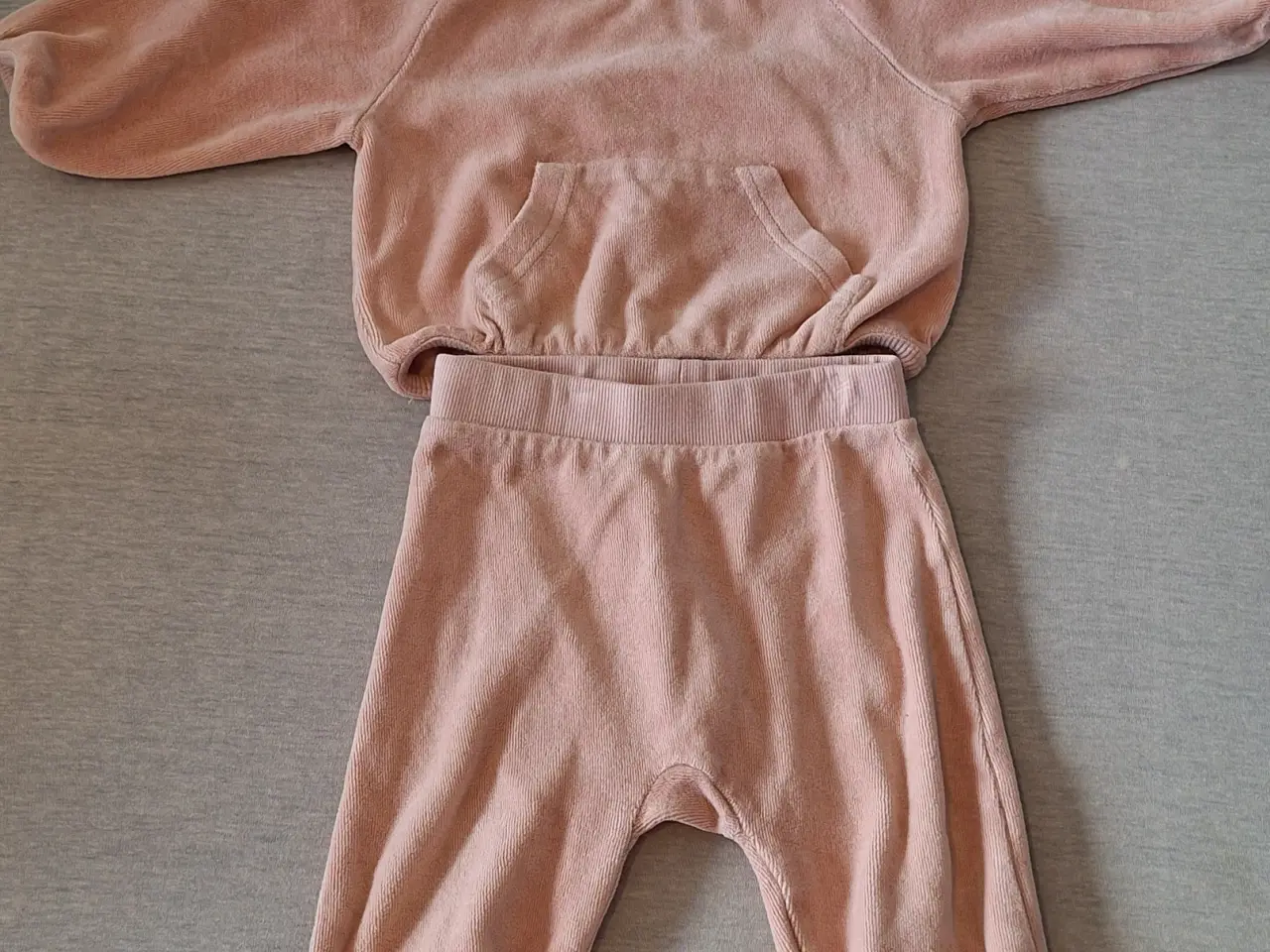 Billede 2 - Velour sæt
