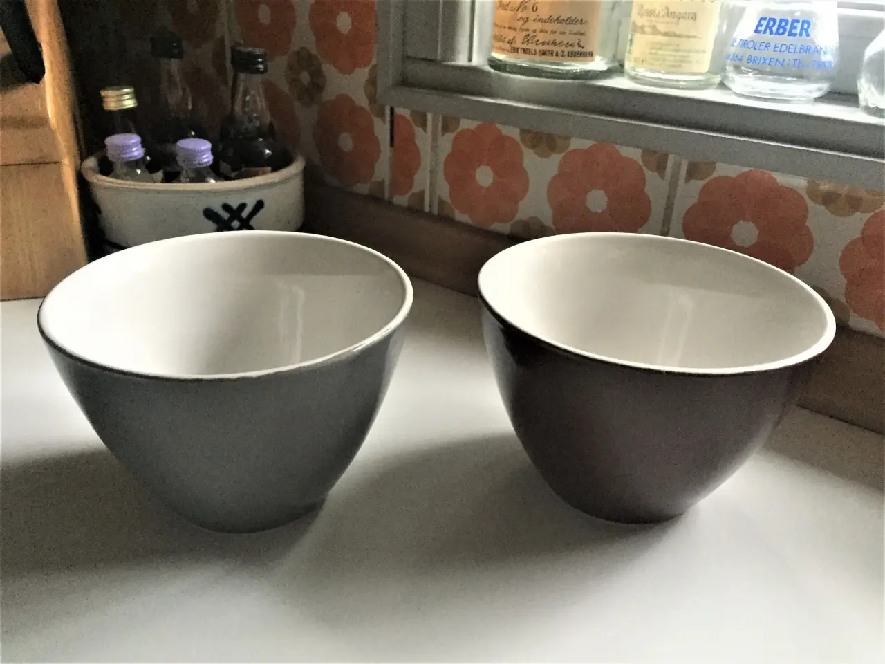 Billede 5 - Mange smukke skåle og asietter