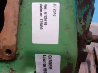 John Deere 2840 Koblingshus AT26778