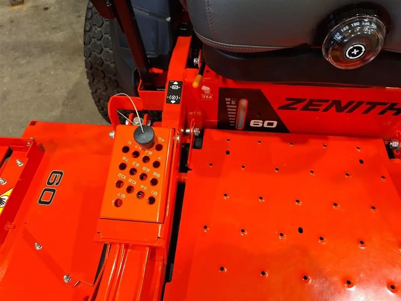 Billede 4 - Ariens Zenith 60" SD