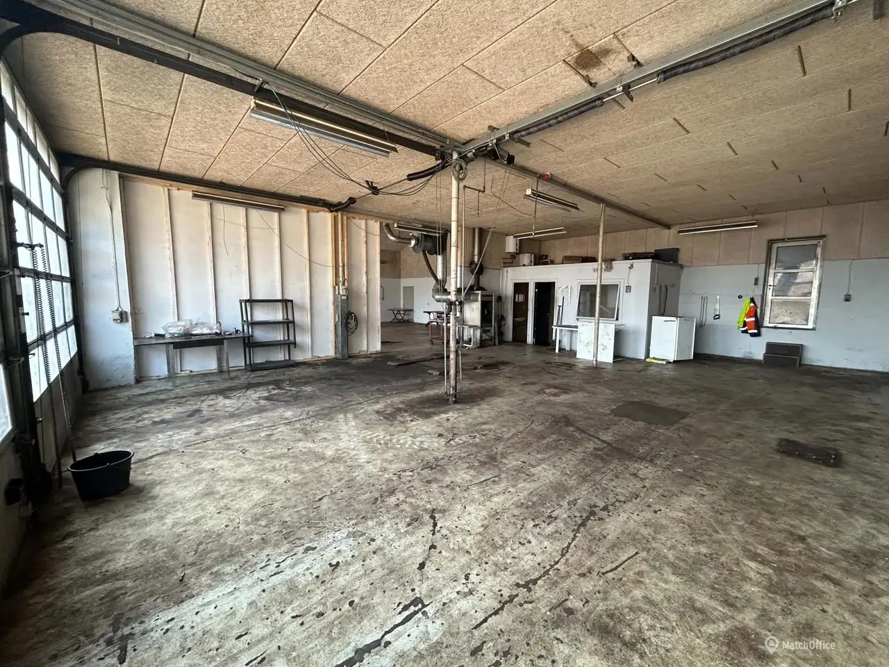 Billede 6 - Erhvervslejemål på 911 m² med værksted. hal og kontor