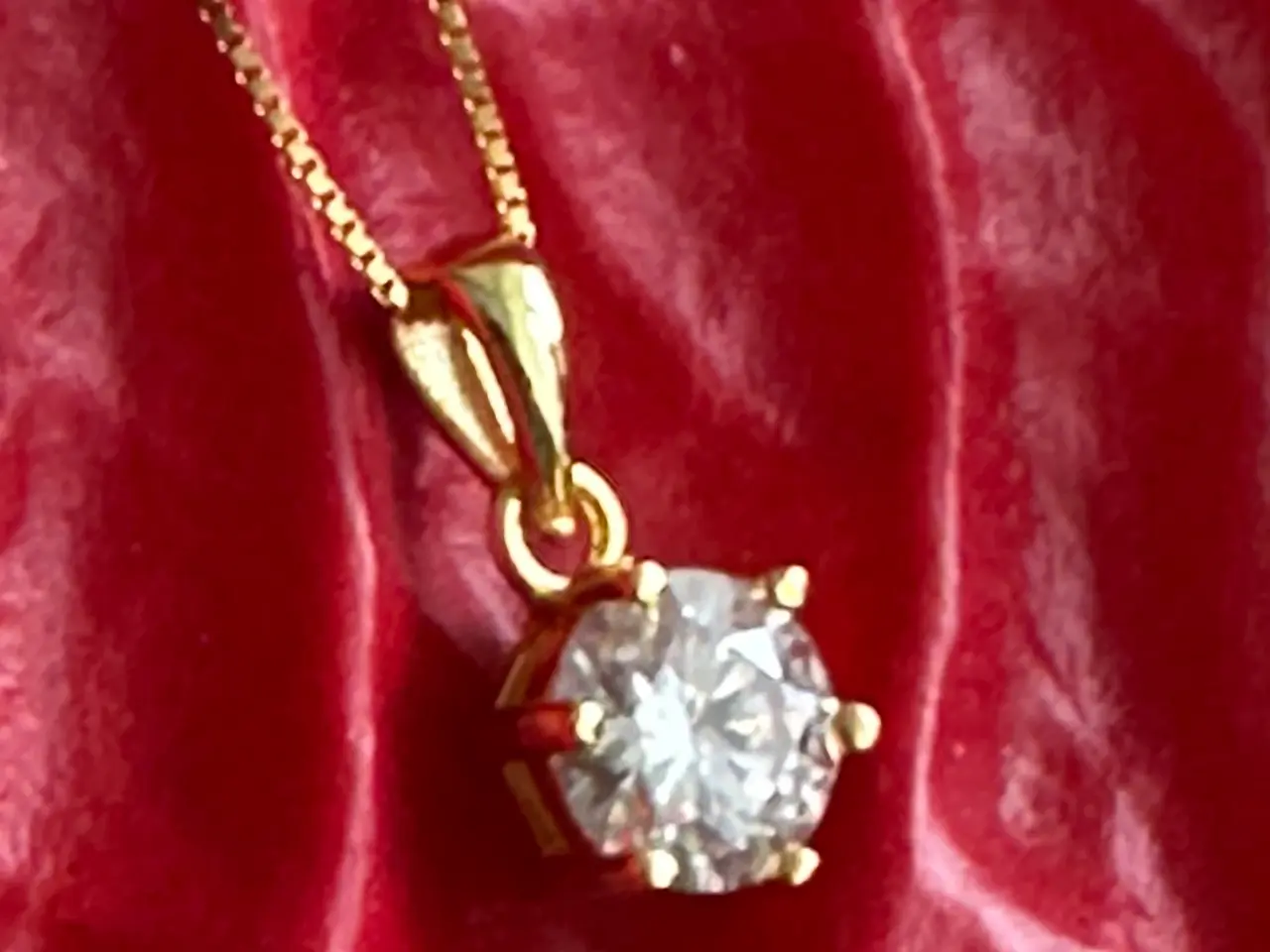 Billede 3 - Nyt sæt - vedhæng med kunstig diamant og halsk