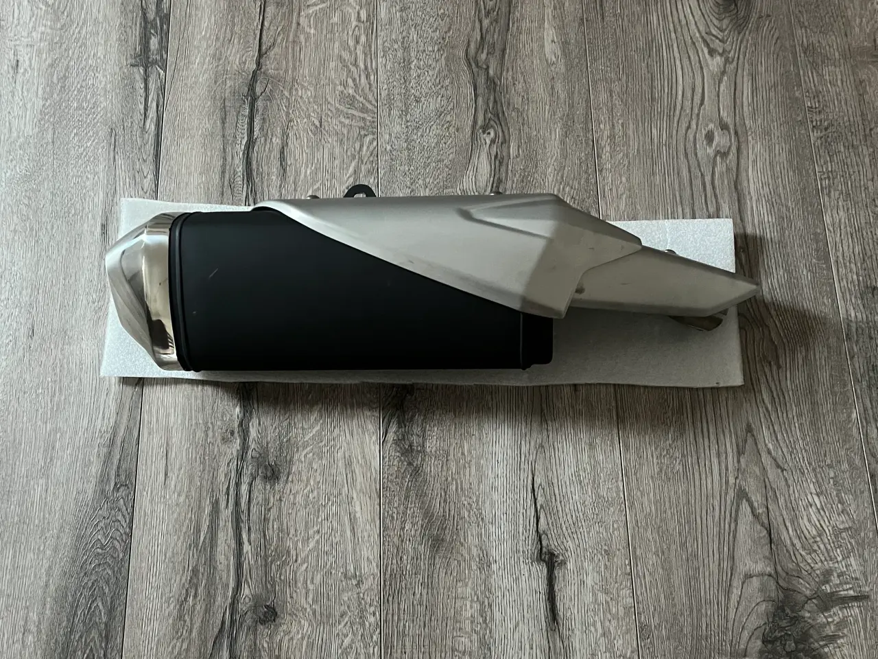 Billede 1 - Udstødning Suzuki 750 gxsx nyt
