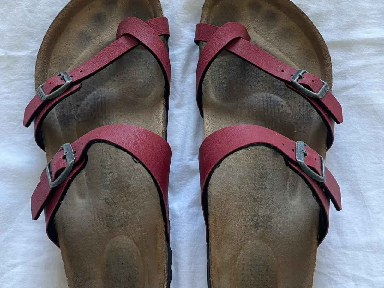Billede 1 - Flot rød Birkenstock
