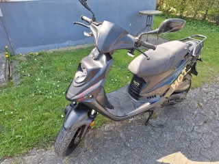 Motorcr hot 50 Sp. Fra 2022