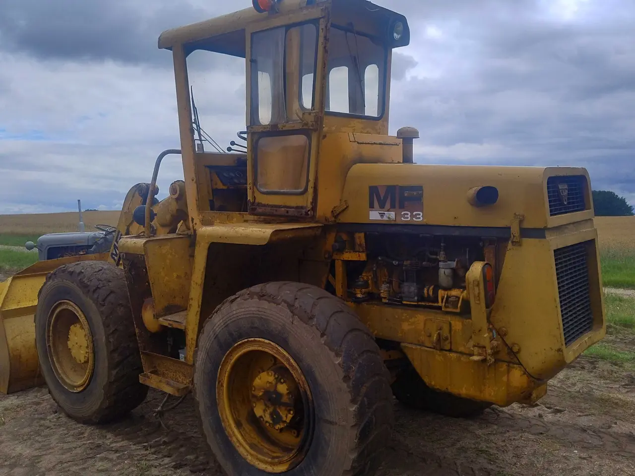 Billede 2 - MF Massey Ferguson 33 gummiged købes/søges