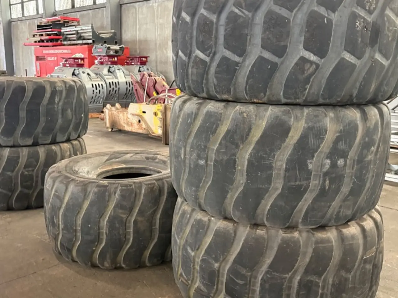Billede 2 - Bridgestone entreprenør dæk 6 stk 750/65-R25