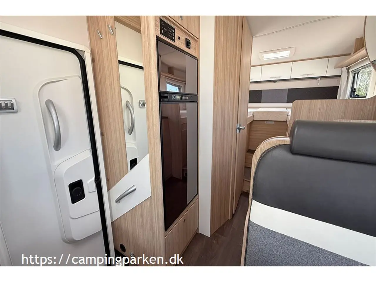 Billede 6 - 2020 - SunLight I 67S Super fin Sunlight under 7 meter med enkeltsenge og 4 selepladser