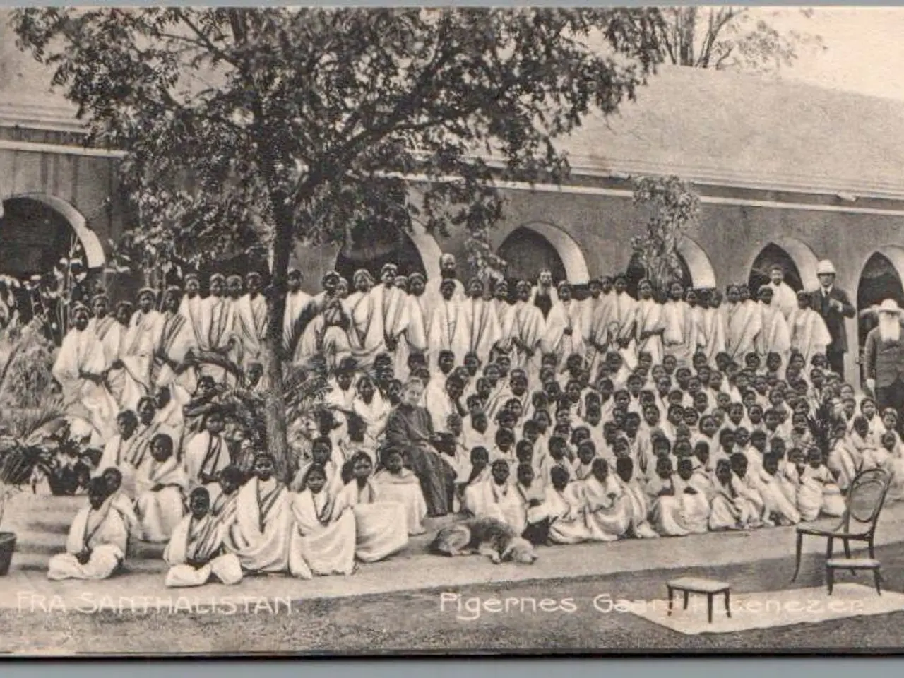 Billede 1 - Santhalistan - Pigernes Gaard - Indien - Missioner - Brugt