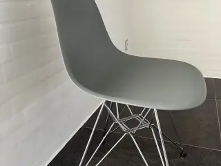 Eames DSR spisebordsstole