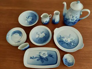 Julerose, Bing & Grøndahl, diverse dele