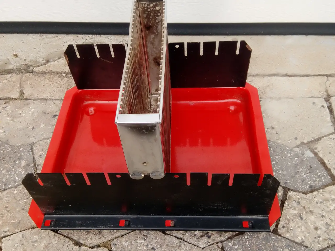 Billede 2 - Bordgrill, campinggrill, sammenklappelig i kuffert