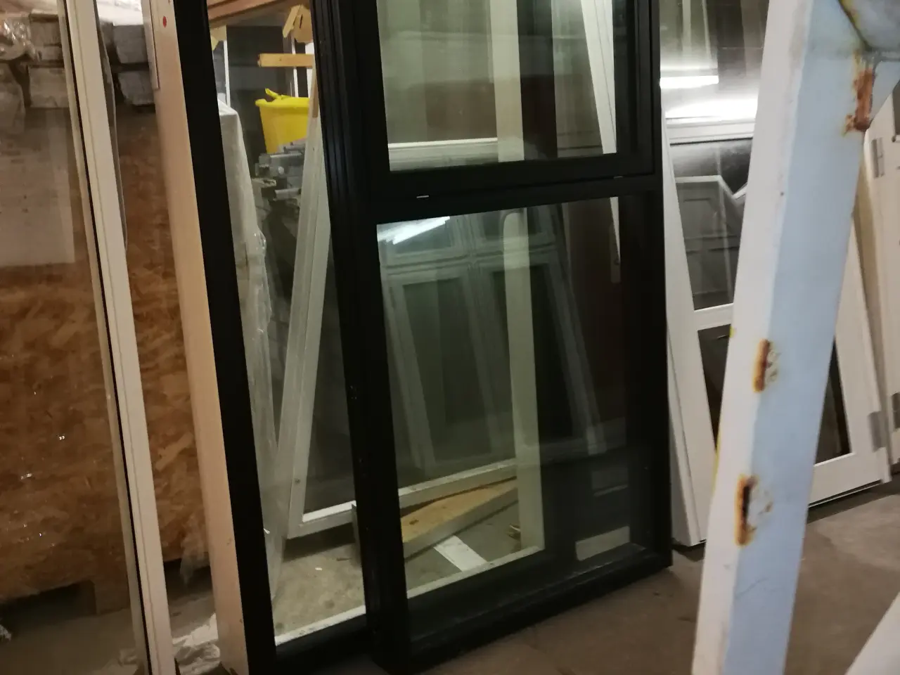 Billede 1 - NYT TOPSSTYRET MED 1 FAST KARM 89,8x211,3 KR 3600