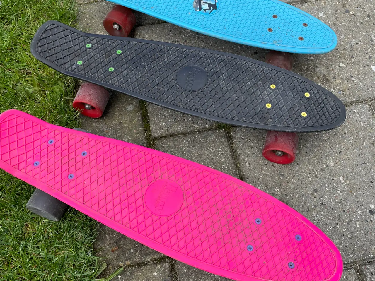 Billede 1 - Penny Skateboard 3 stk. (50 kr pr stk). 