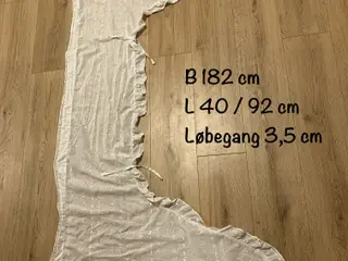 Flot pynte / blondegardin