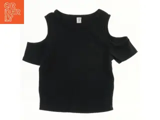 Sort t-shirt med åbne skuldre fra SHEIN (str. 176)
