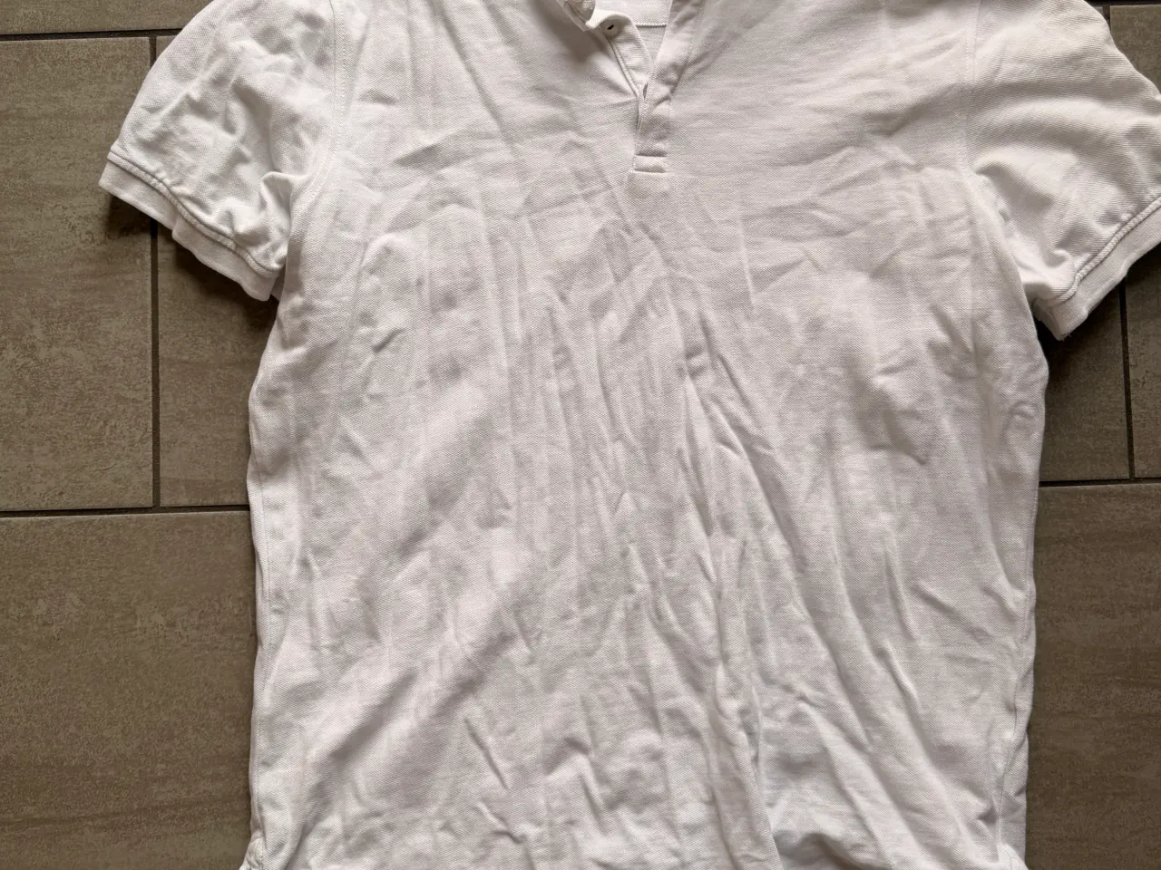 Billede 1 - Clayton T-shirt Kina hals, str. XL