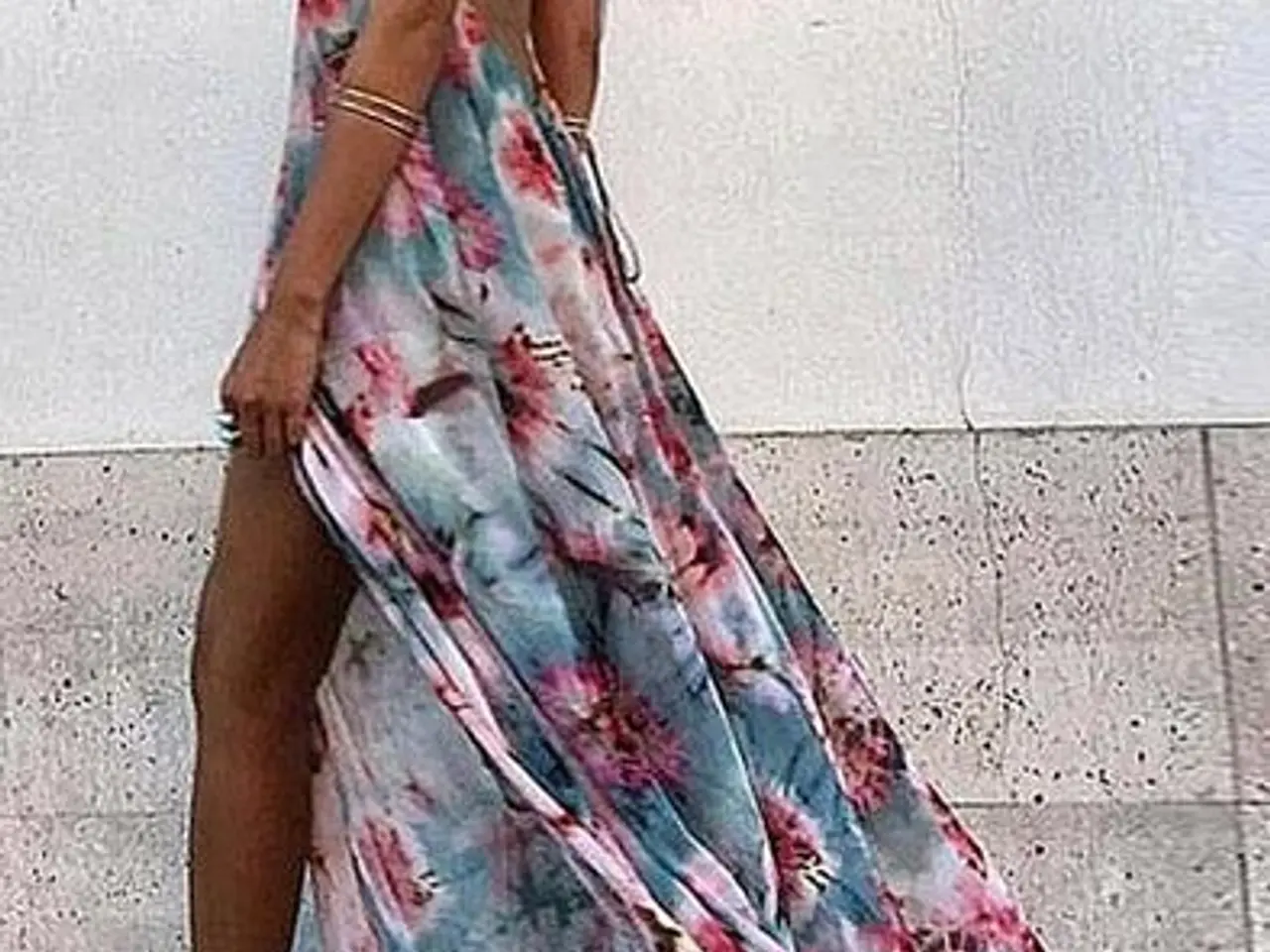 Billede 2 - Maxi. med halterneck binding.