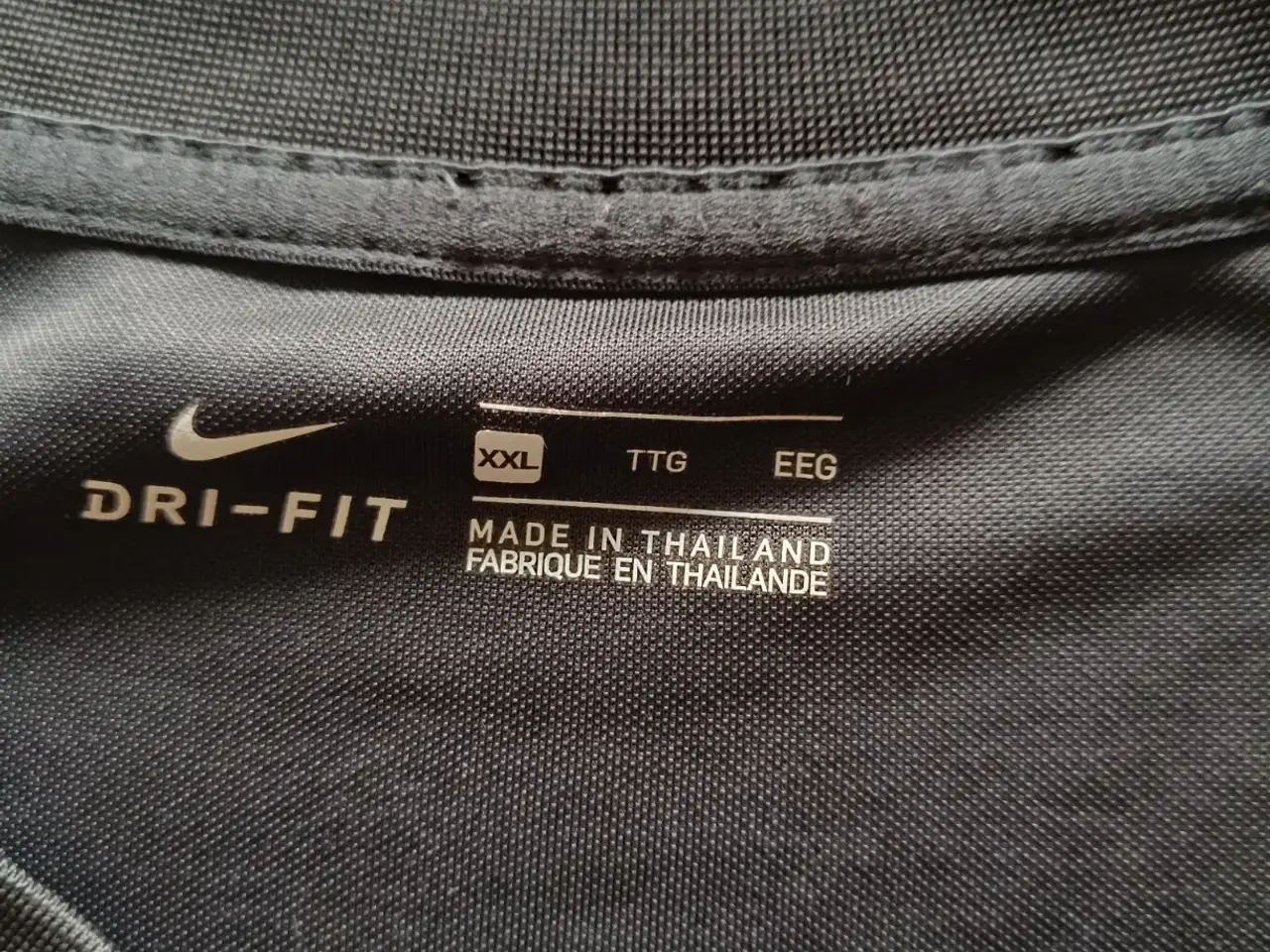 Billede 4 - Liverpool fodboldsæt t-shirt + shorts