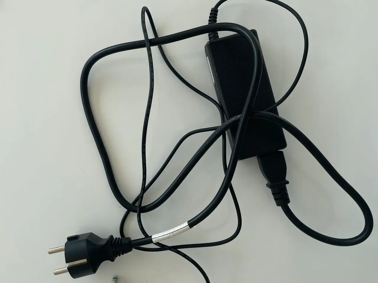 Billede 2 - AC oplader til HP, Pavilion - model D52-19.5v