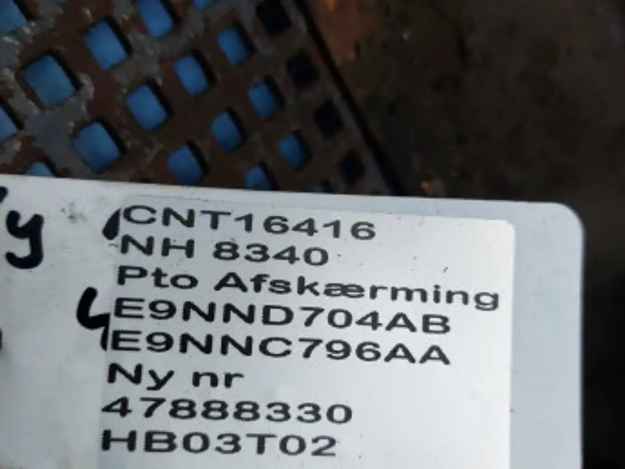 Billede 14 - New Holland 8340 Pto Afskærmning E9NNC796AA