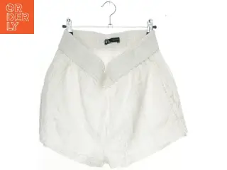 Hvide shorts fra Zara (str. L)