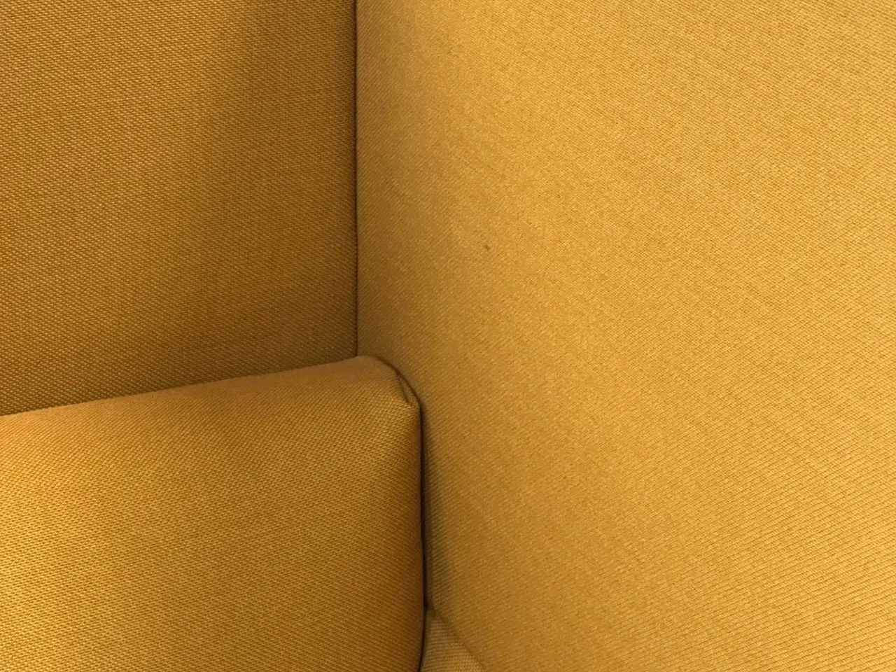 Billede 4 - Muuto Outline Highback Sofa – Gul