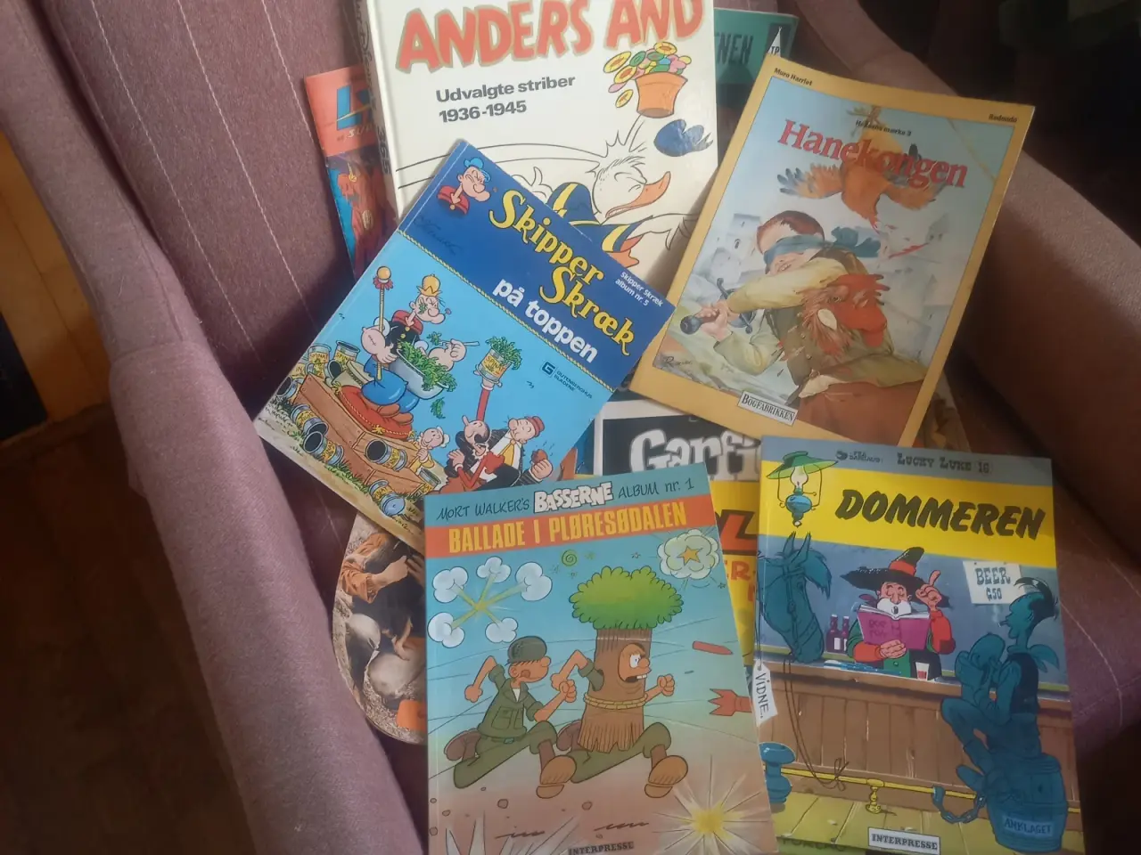 Billede 2 - TEGNESERIER BØGER