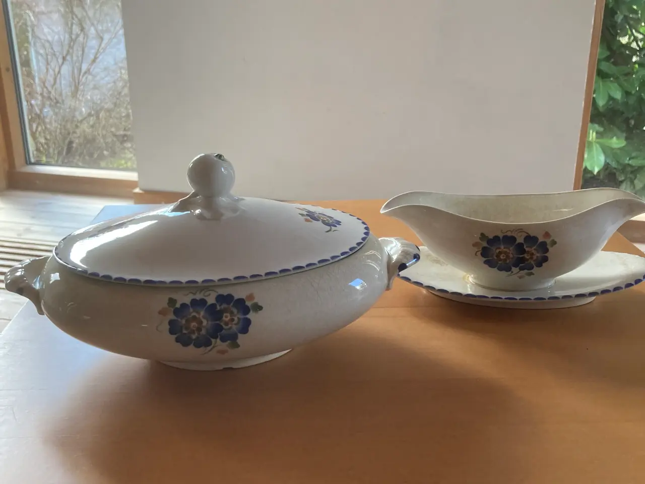 Billede 3 - Københavns Porcelænsfabrik, lågfad, sovseskål