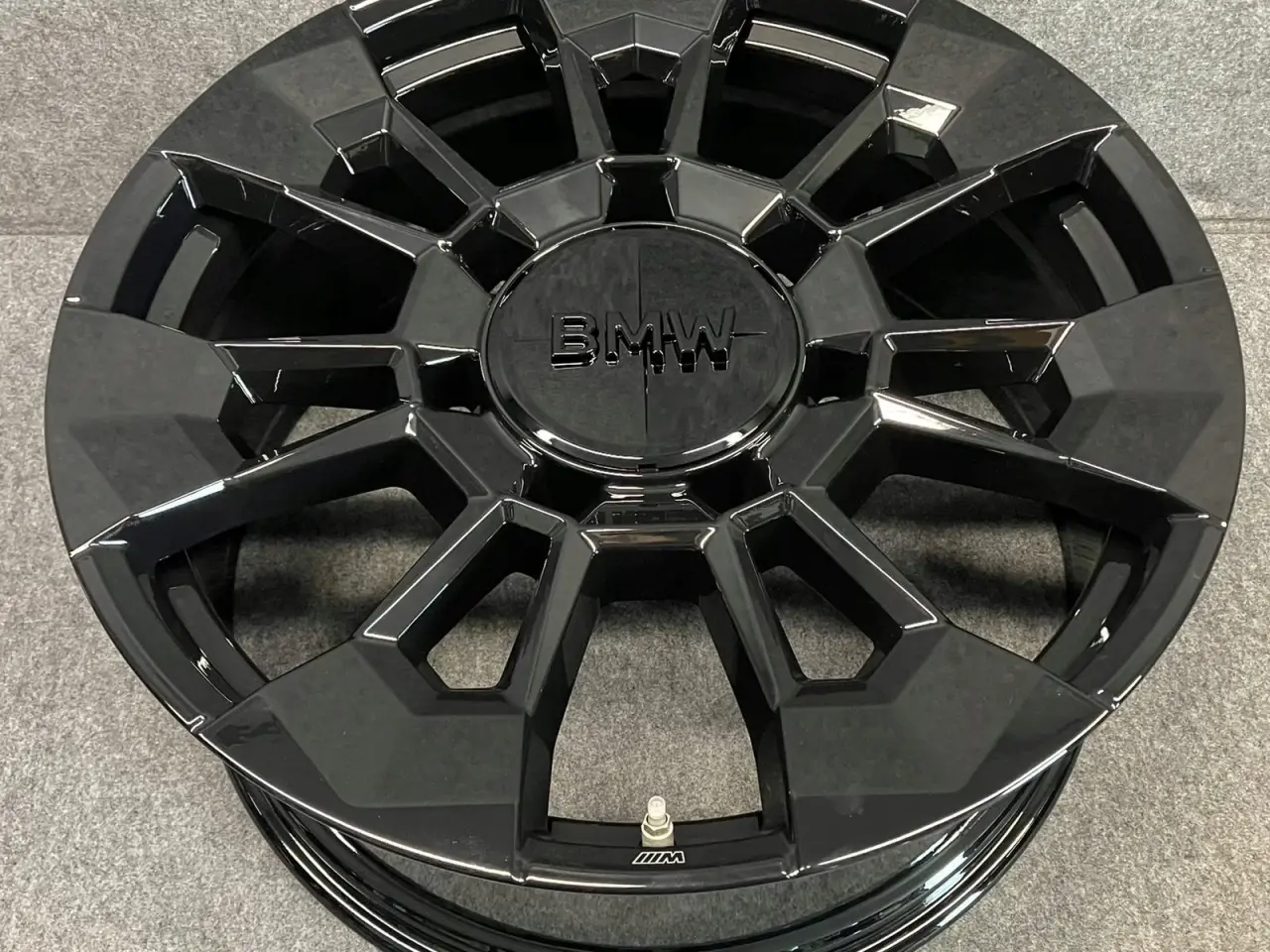 Billede 1 - ALUFÆLGE BMW XM G09 923M 23"
