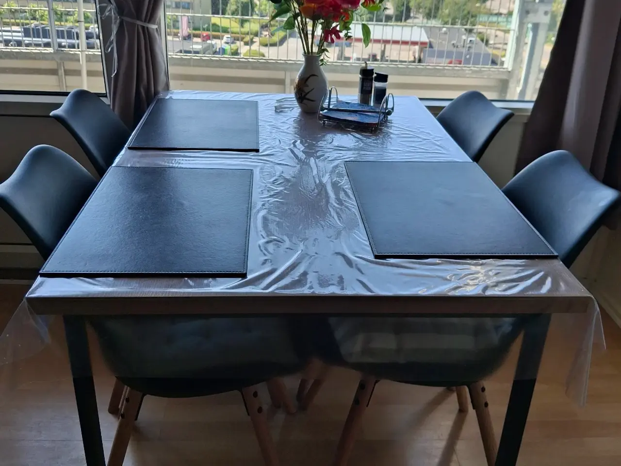 Billede 1 - Spisebord AABENRAA jysk
