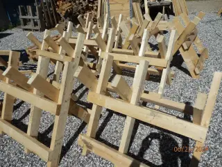 Savbuk af genbrugs træ 175