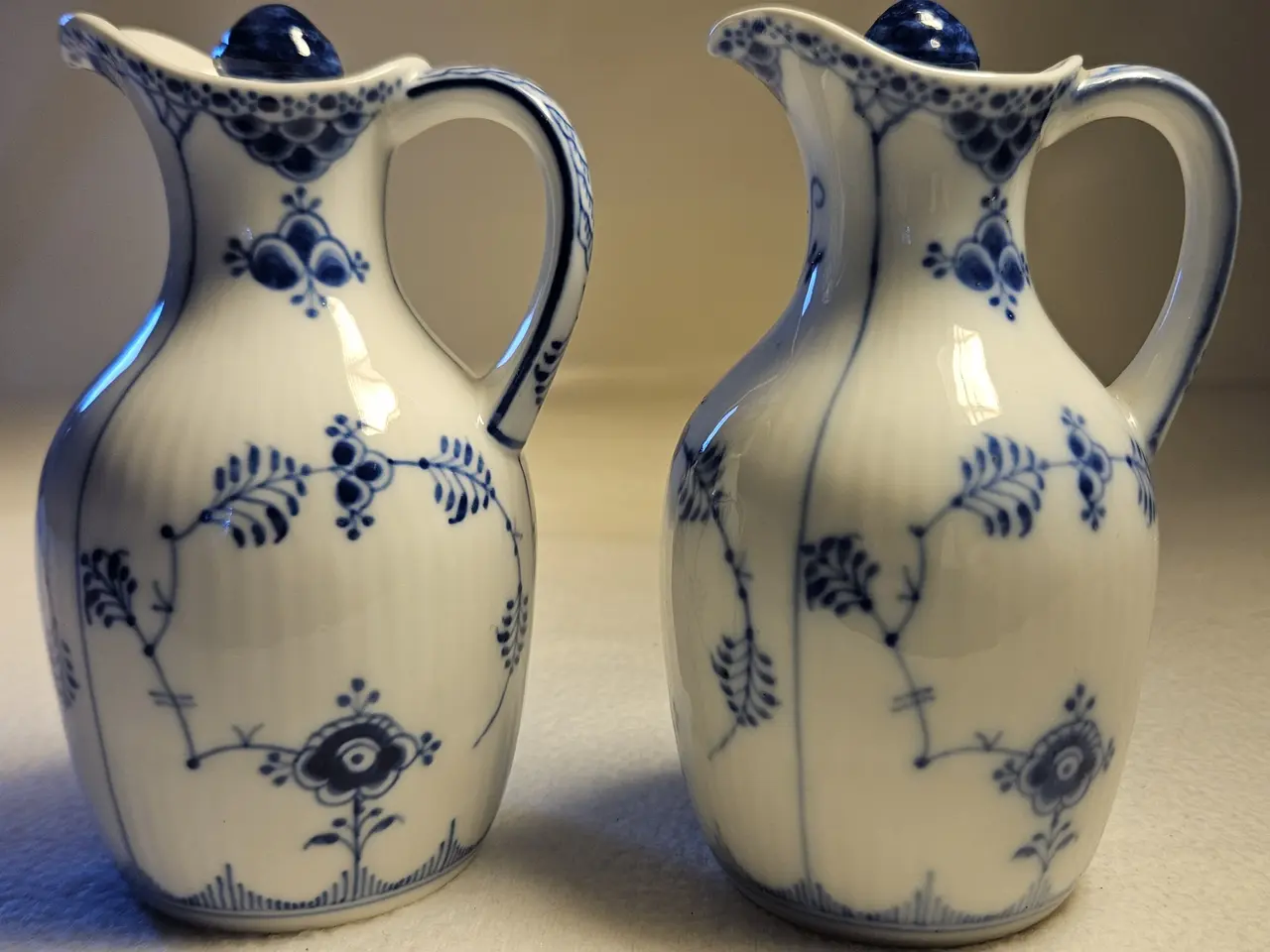 Billede 4 - Royal Copenhagen Musselmalet Vineddike kander 1180