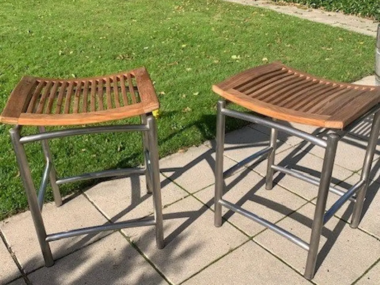 Billede 1 - Barstole / køkkenstole Rustfri stål med teak sæde
