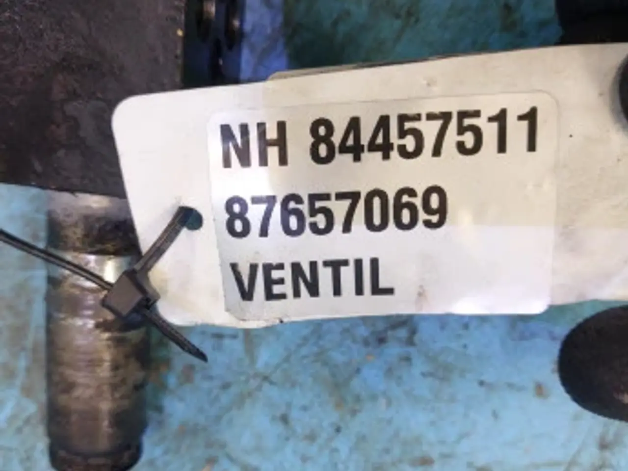 Billede 9 - New Holland CR9090 Hidraulikventil 87657059