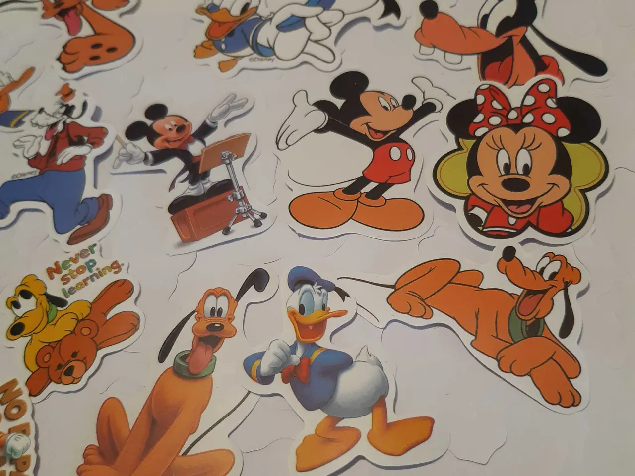 Billede 1 - Mange Disney figurer/klistermærker 