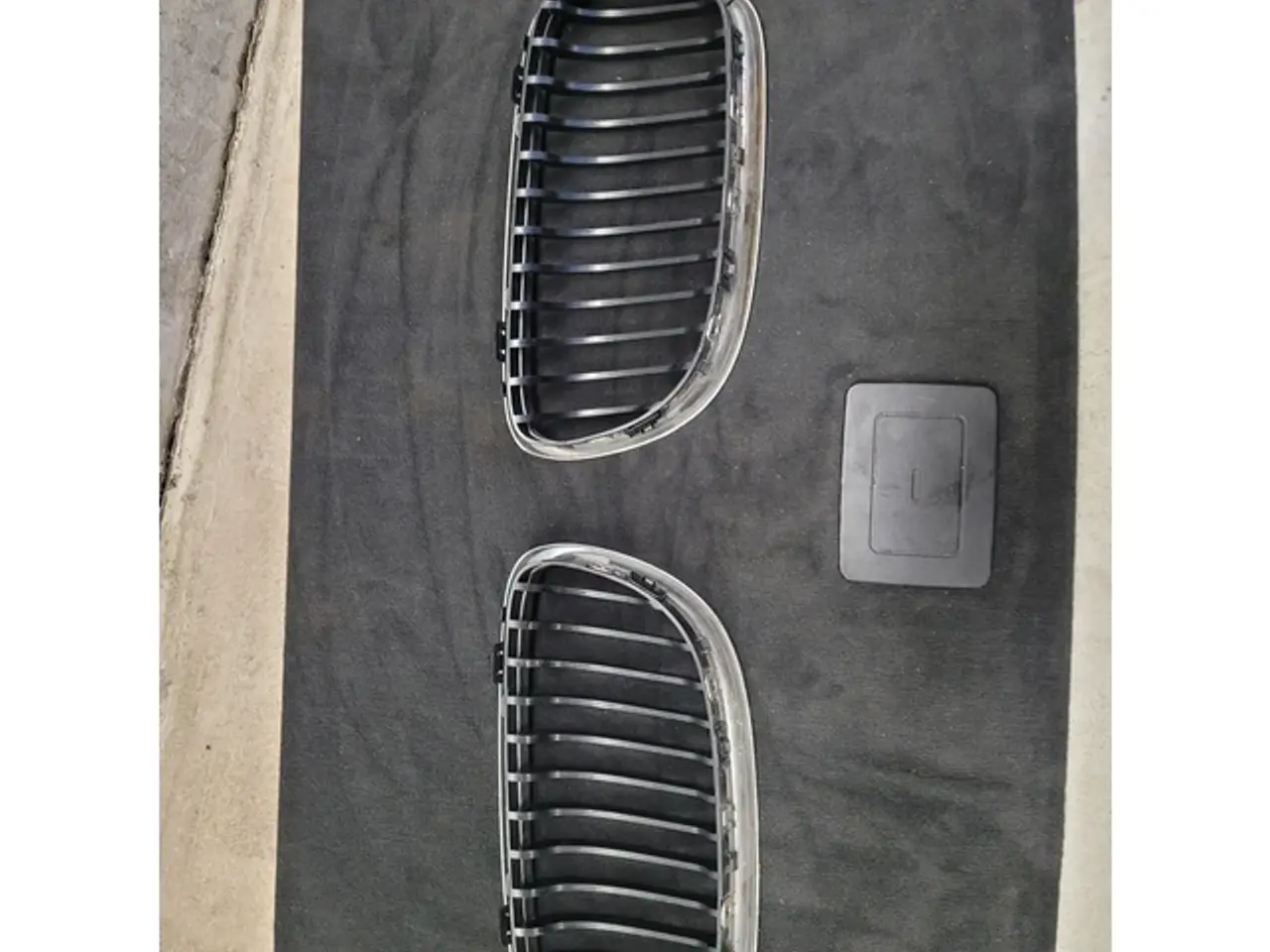 Billede 1 - Grill, BMW E91, årg. 2009