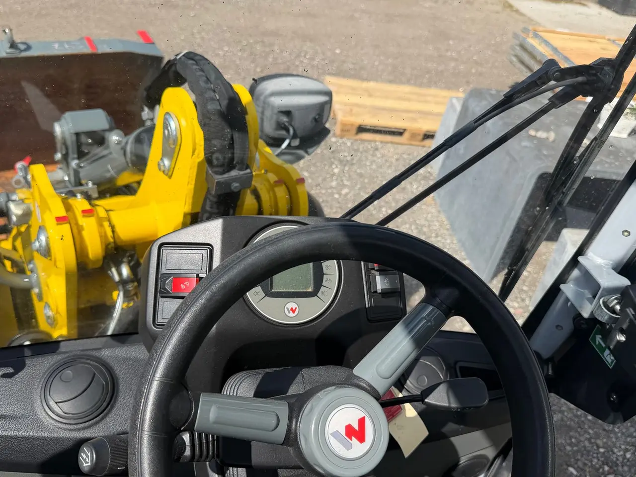 Billede 15 - Wacker Neuson WL28 LUKKET HUS, SKOVL OG GAFLER , HYDRAULISK SKIFT