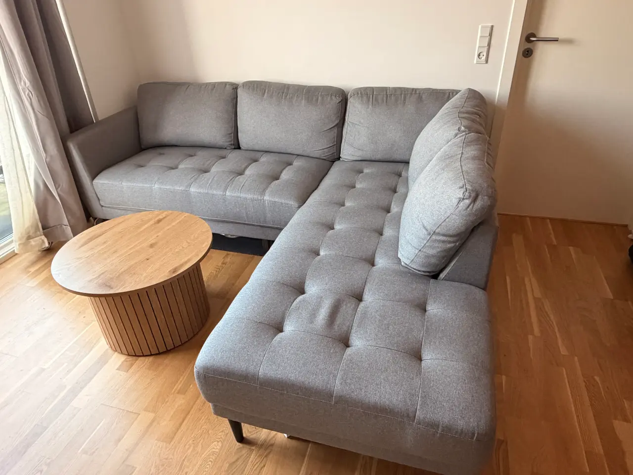 Billede 1 - Fin chaiselong sofa købt i Daells