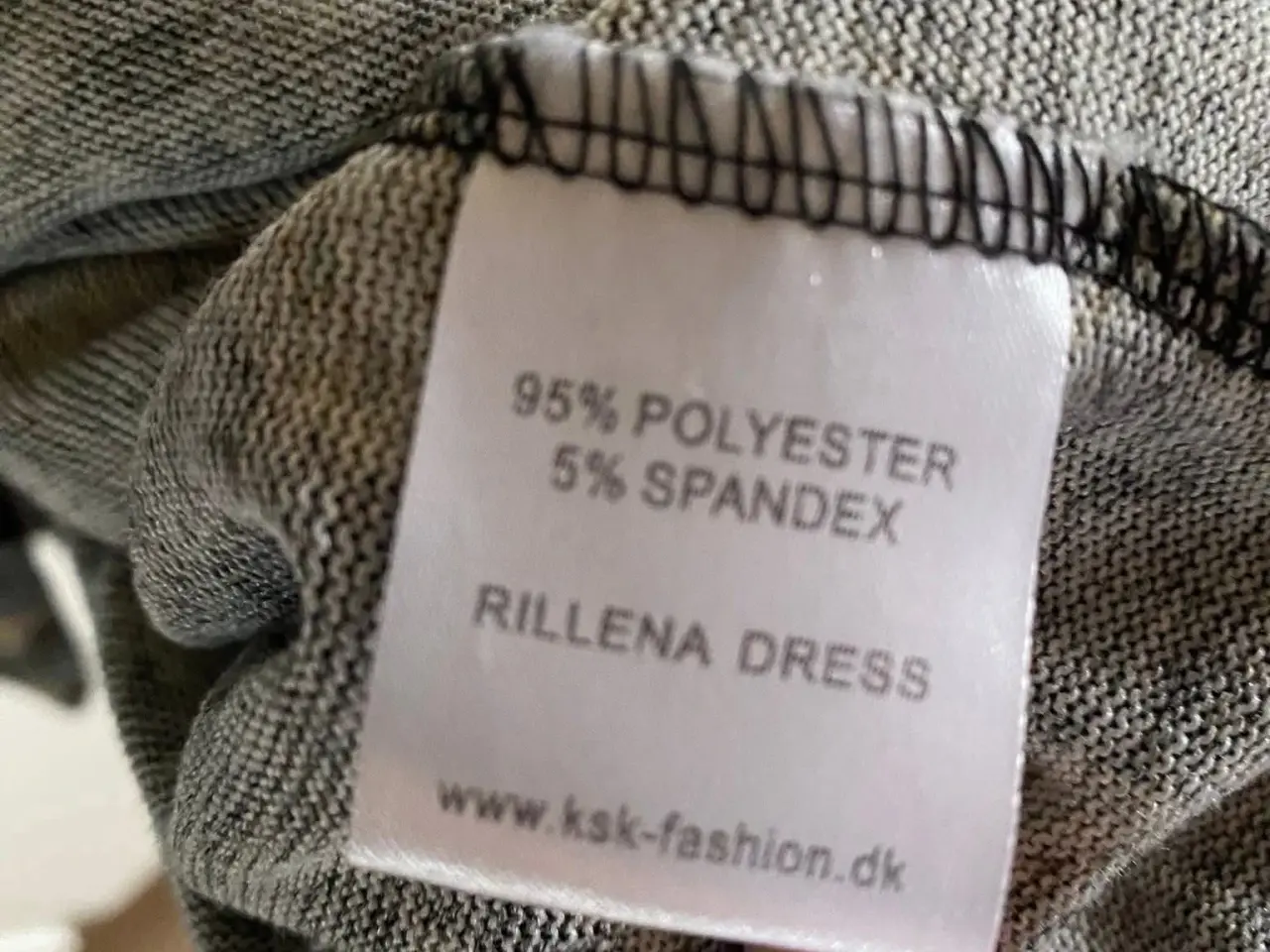 Billede 5 - Vinterkjole, Cassiopeia, str small (42/44)