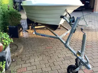 17 fods glasfiberjolle
