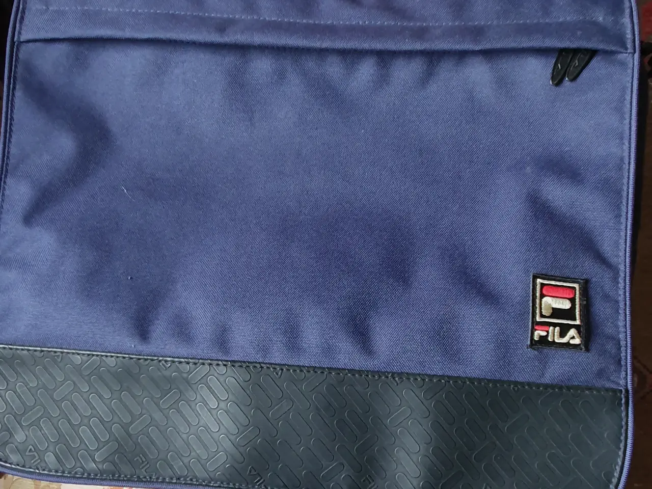 Billede 1 - Fila skuldertaske