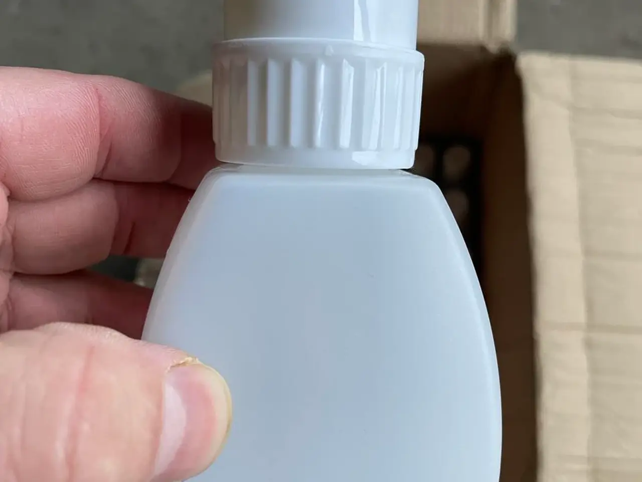 Billede 5 - 35 negleflasker, 250 ml. flaske m. pumpe