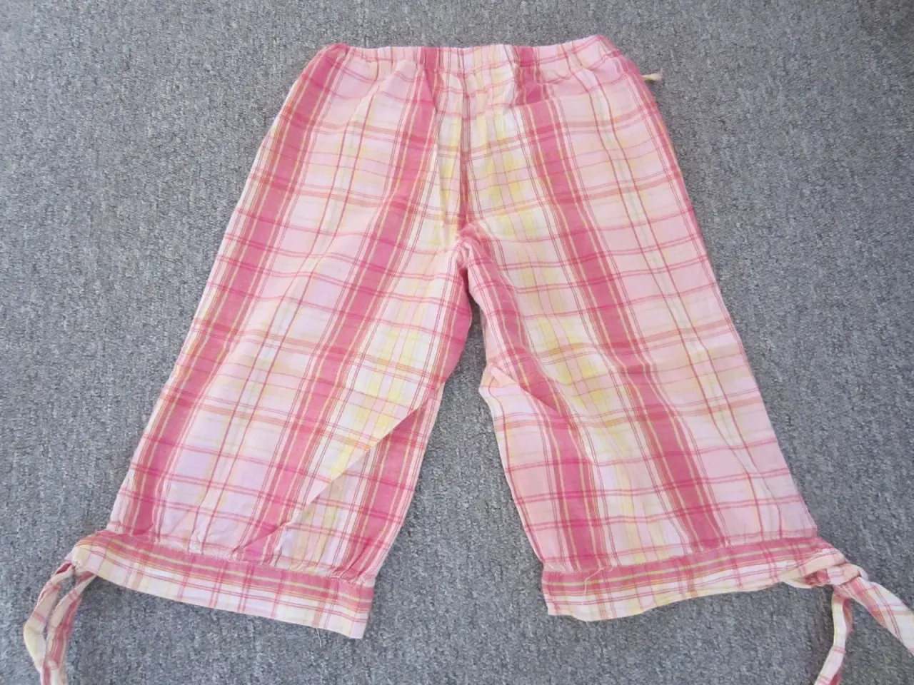 Billede 4 - Søde knickers - bukser i str. 4 / 5