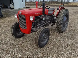 Massey Ferguson 35 , 3 cyl diesel