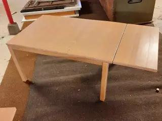 Sofabord i lys træ
