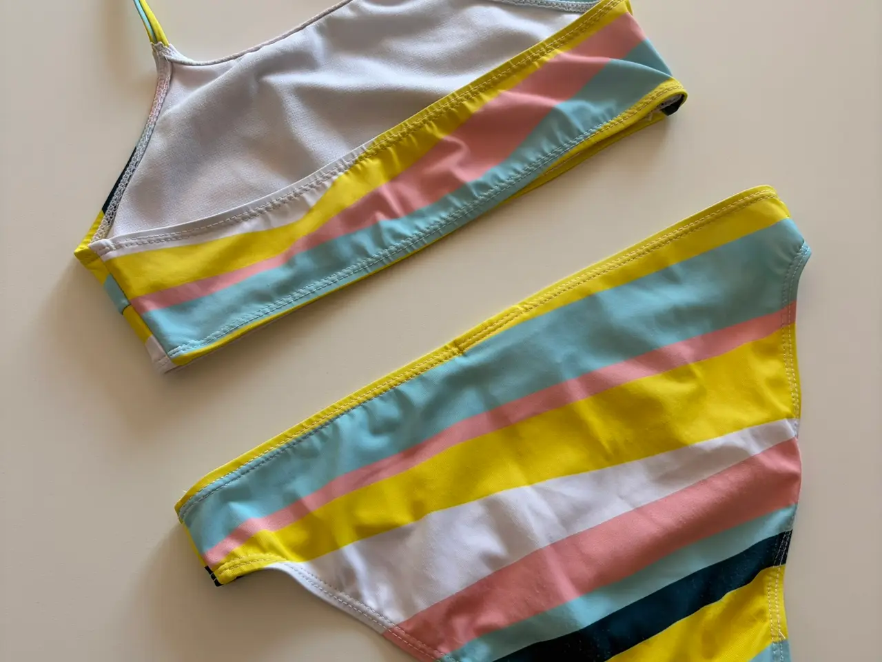 Billede 4 - Firefly bikini, str. 152 / 12 år